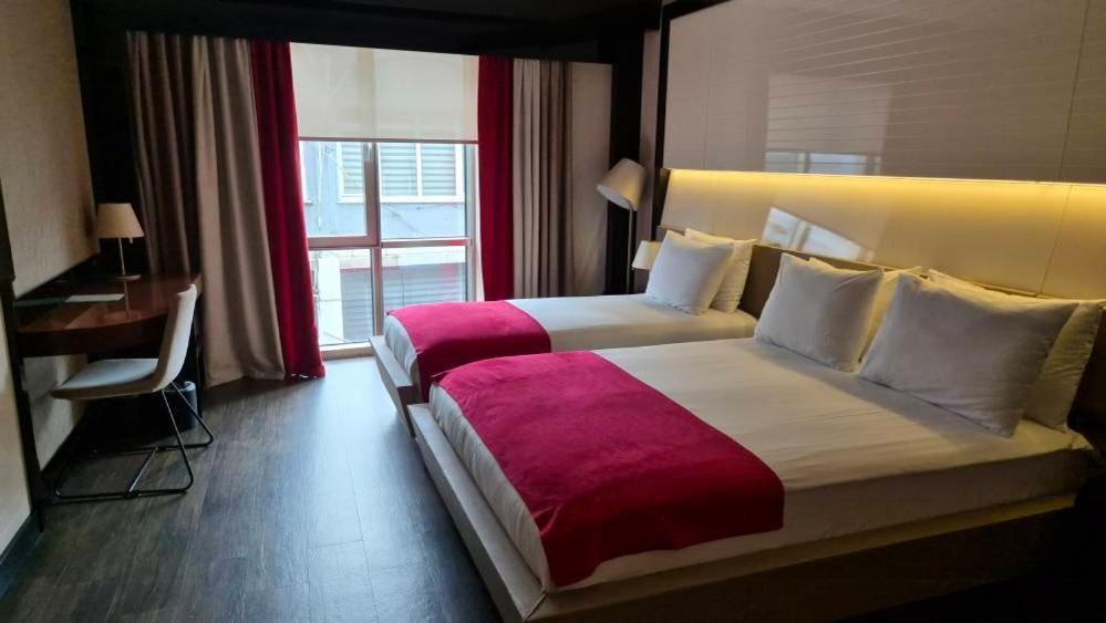 Hotel Favori Nisantasi Истанбул Екстериор снимка